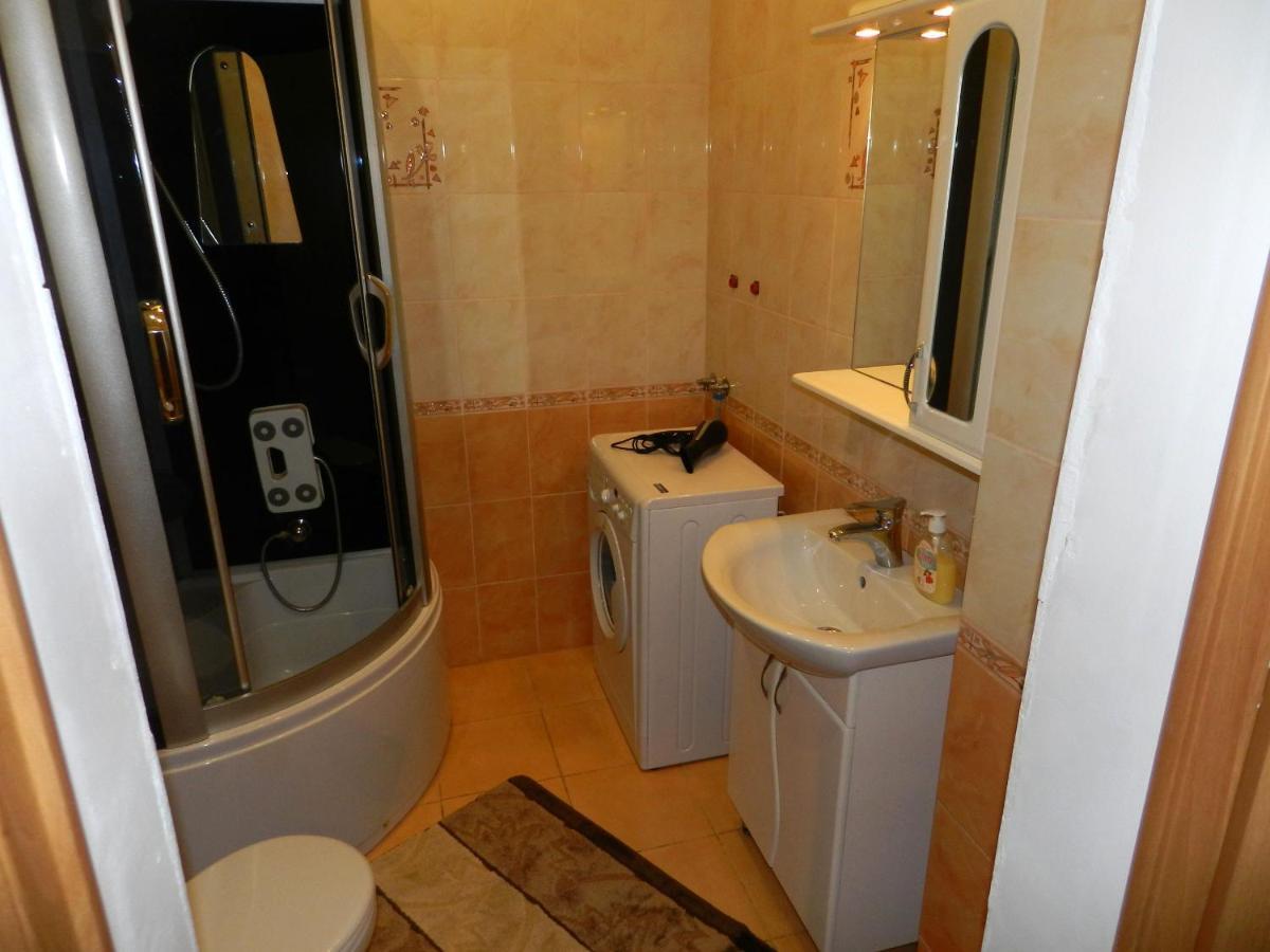 1-Room Apartment 50M2 On Metalurhiv Avenue 17, By Grandhome Zaporizhia Exteriér fotografie